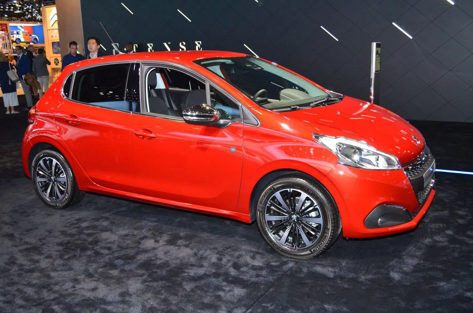 Peugeot 208 I (Phase II, 2015)
