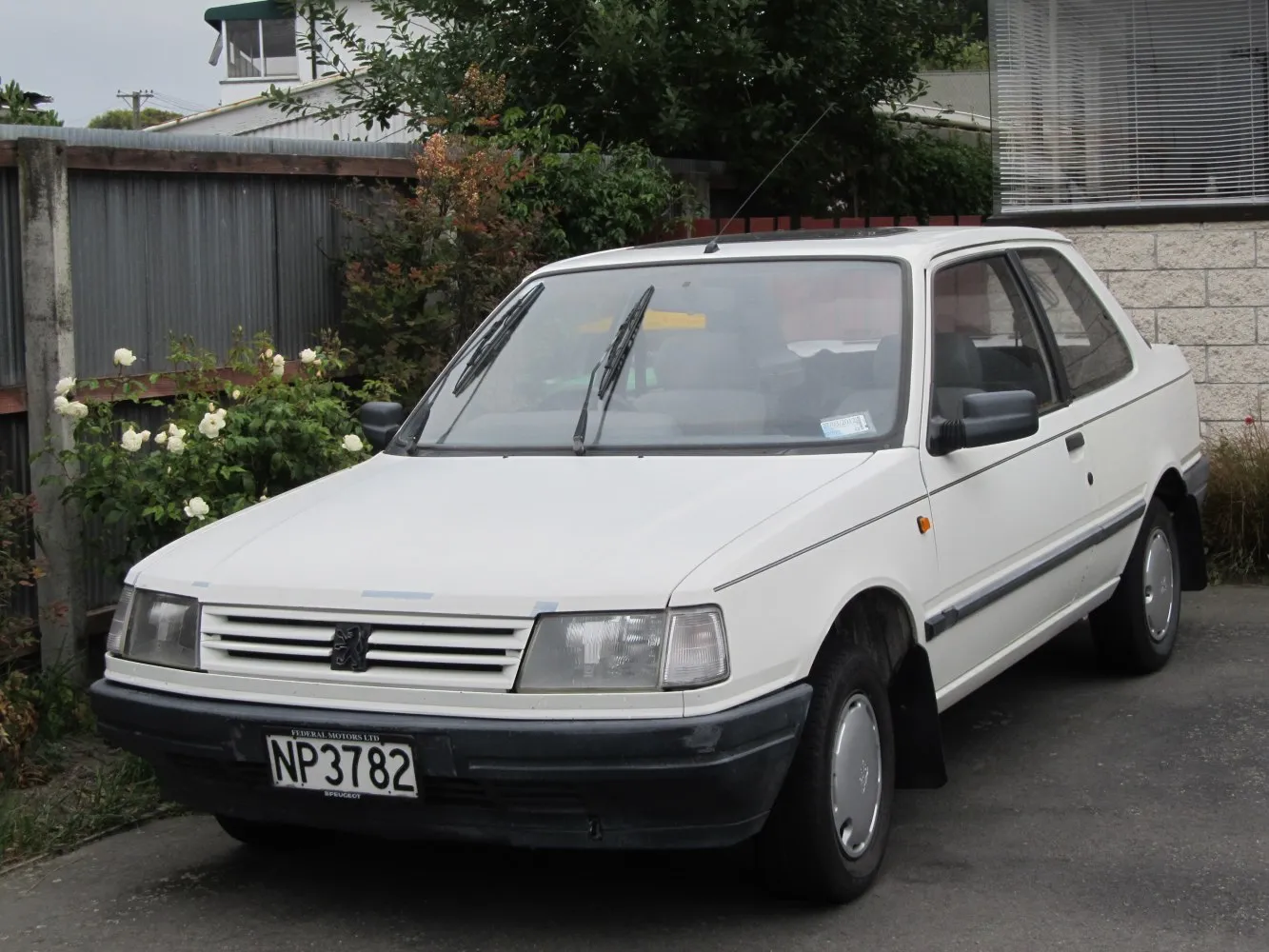 Peugeot 309 (10C,10A) 3-door