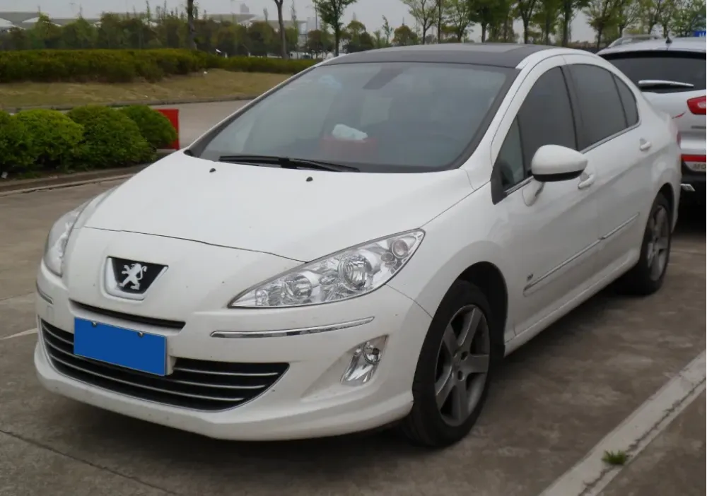 Peugeot 408 I