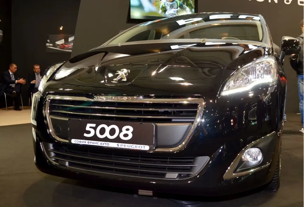 Peugeot 5008 I (Phase II, 2013)