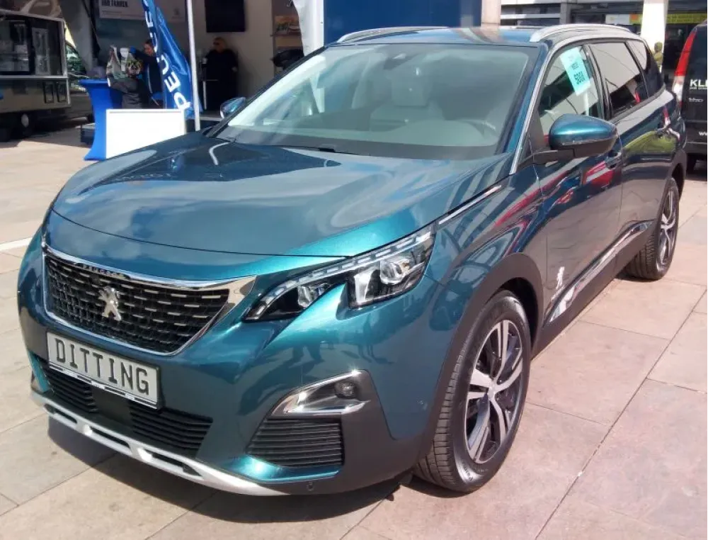 Peugeot 5008 II (Phase I, 2017)