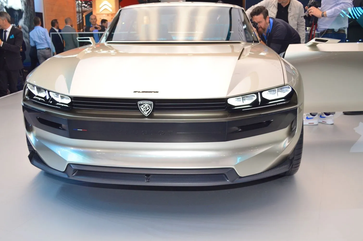 Image for Peugeot e-LEGEND Concept