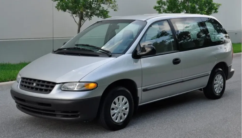 Plymouth Voyager II