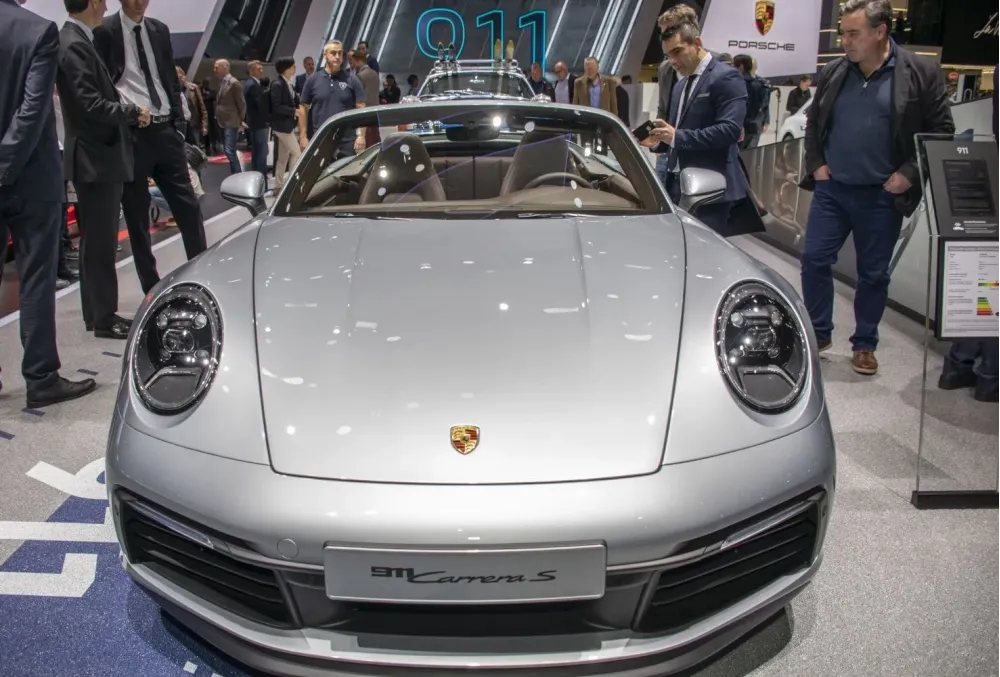 Porsche 911 Cabriolet (992)