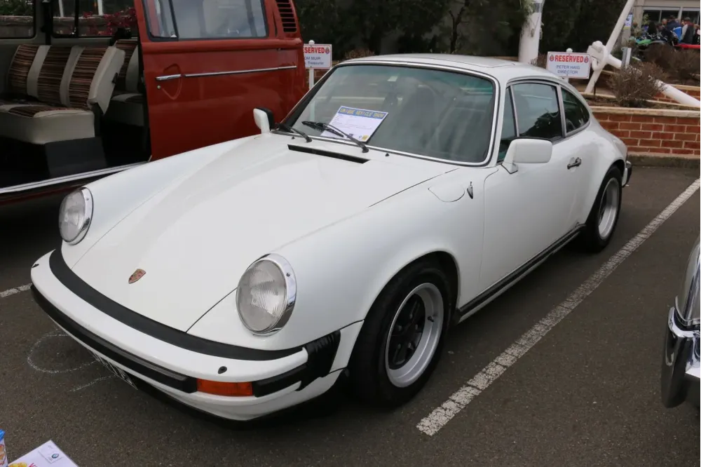 Porsche 911 Coupe (G)