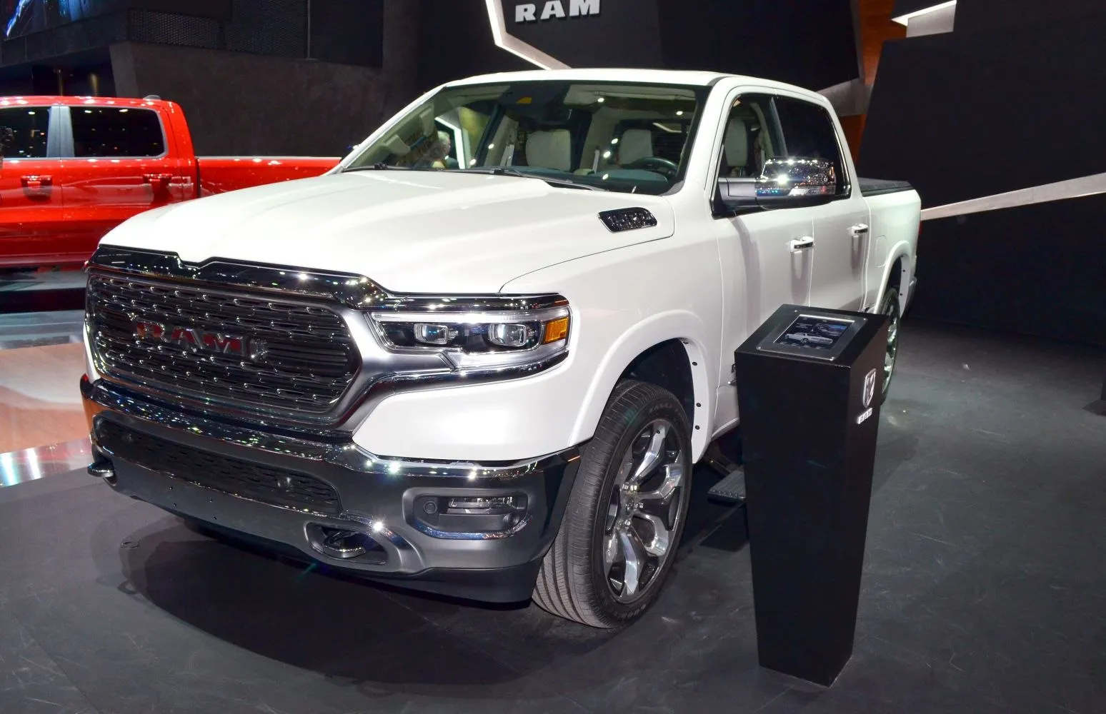 RAM 1500 Crew Cab (DT)