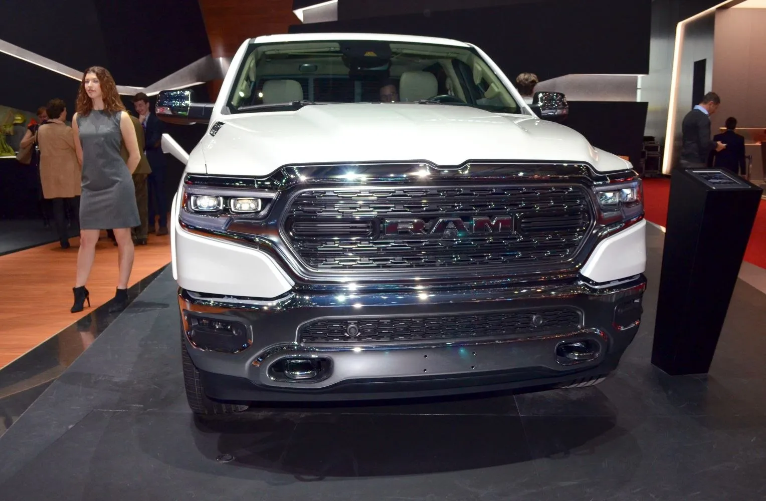 Image for RAM 1500 Crew Cab (DT)