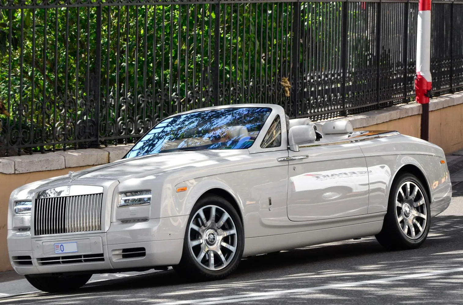 Rolls-Royce Phantom Drophead Coupe (facelift 2012)