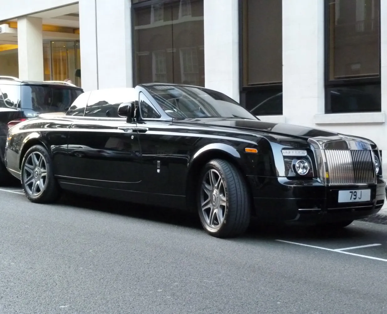 Image for Rolls-Royce Phantom Drophead Coupe