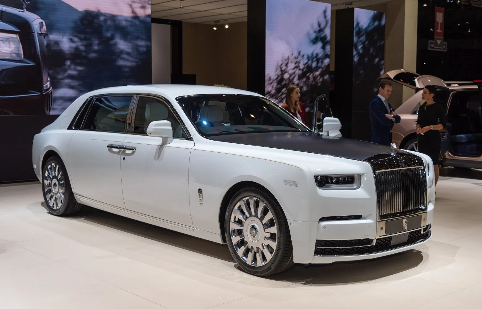 Image for Rolls-Royce Phantom VIII Extended Wheelbase