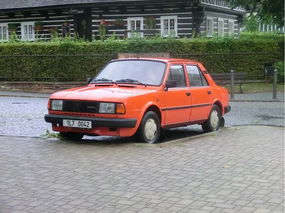 Skoda 105,120 744