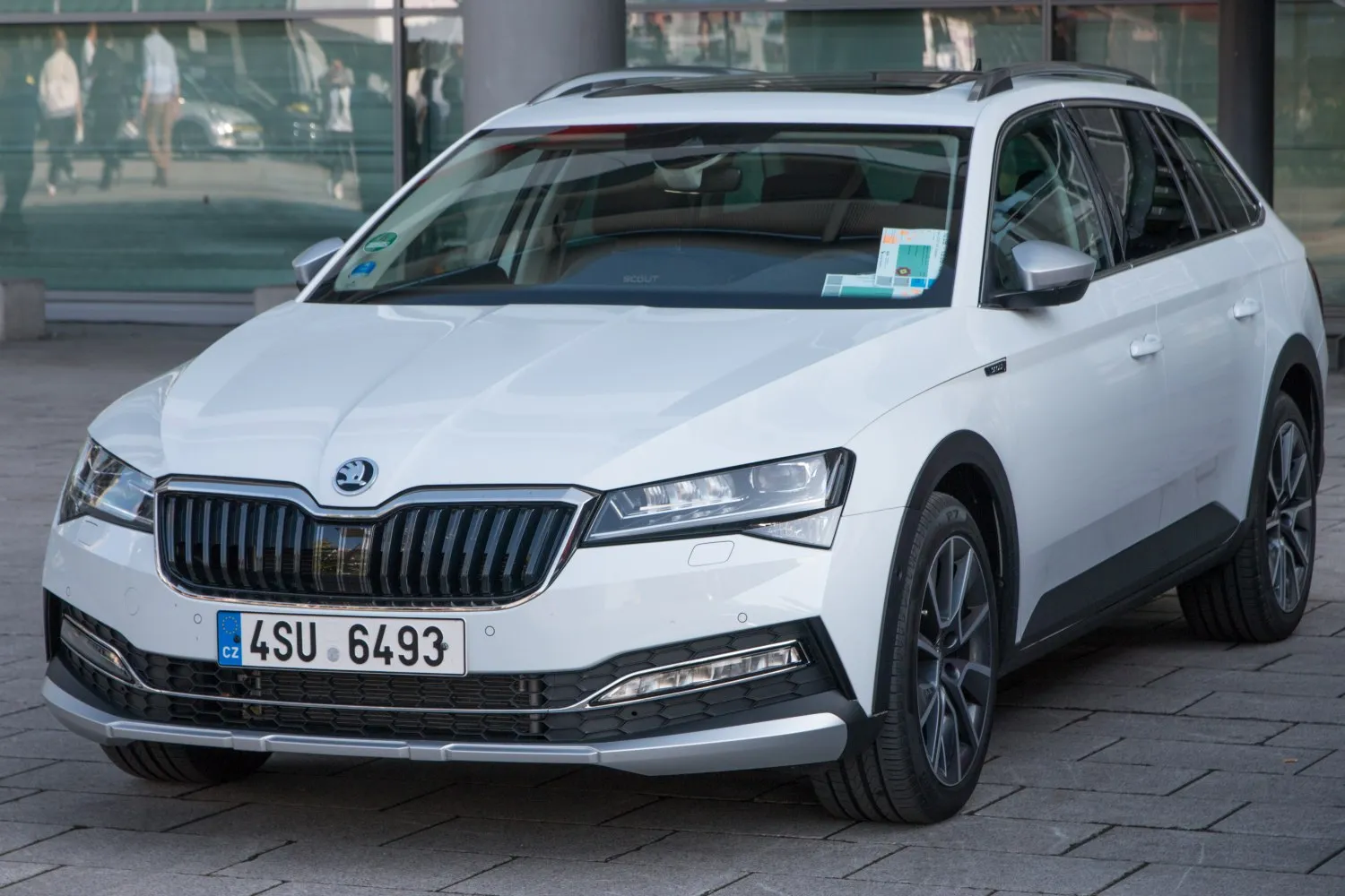 Skoda Superb III Scout (facelift 2019)