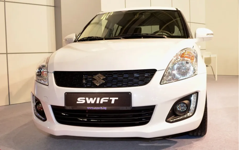 Suzuki Swift V (facelift 2013)