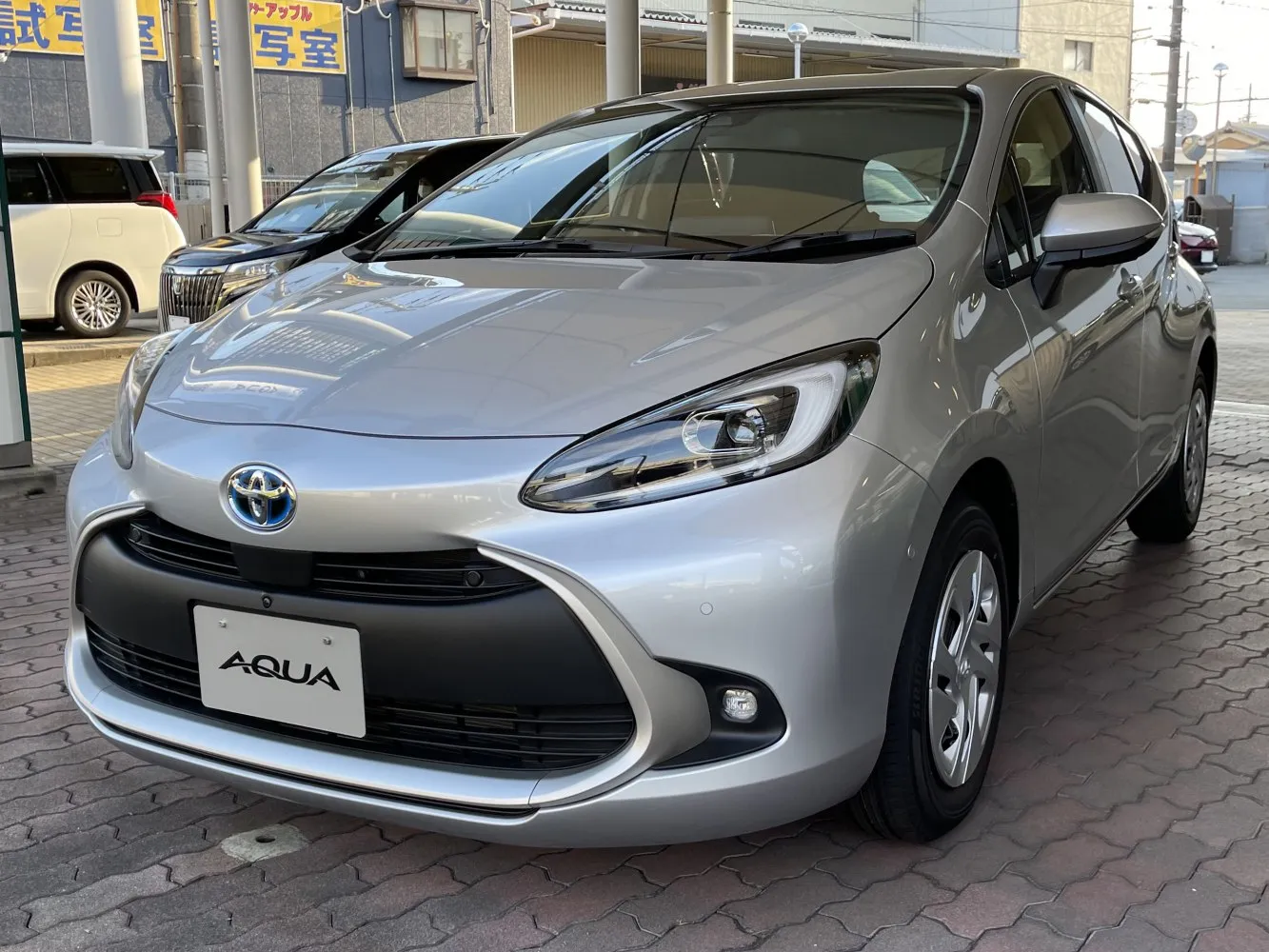 Toyota Aqua II (XP210)