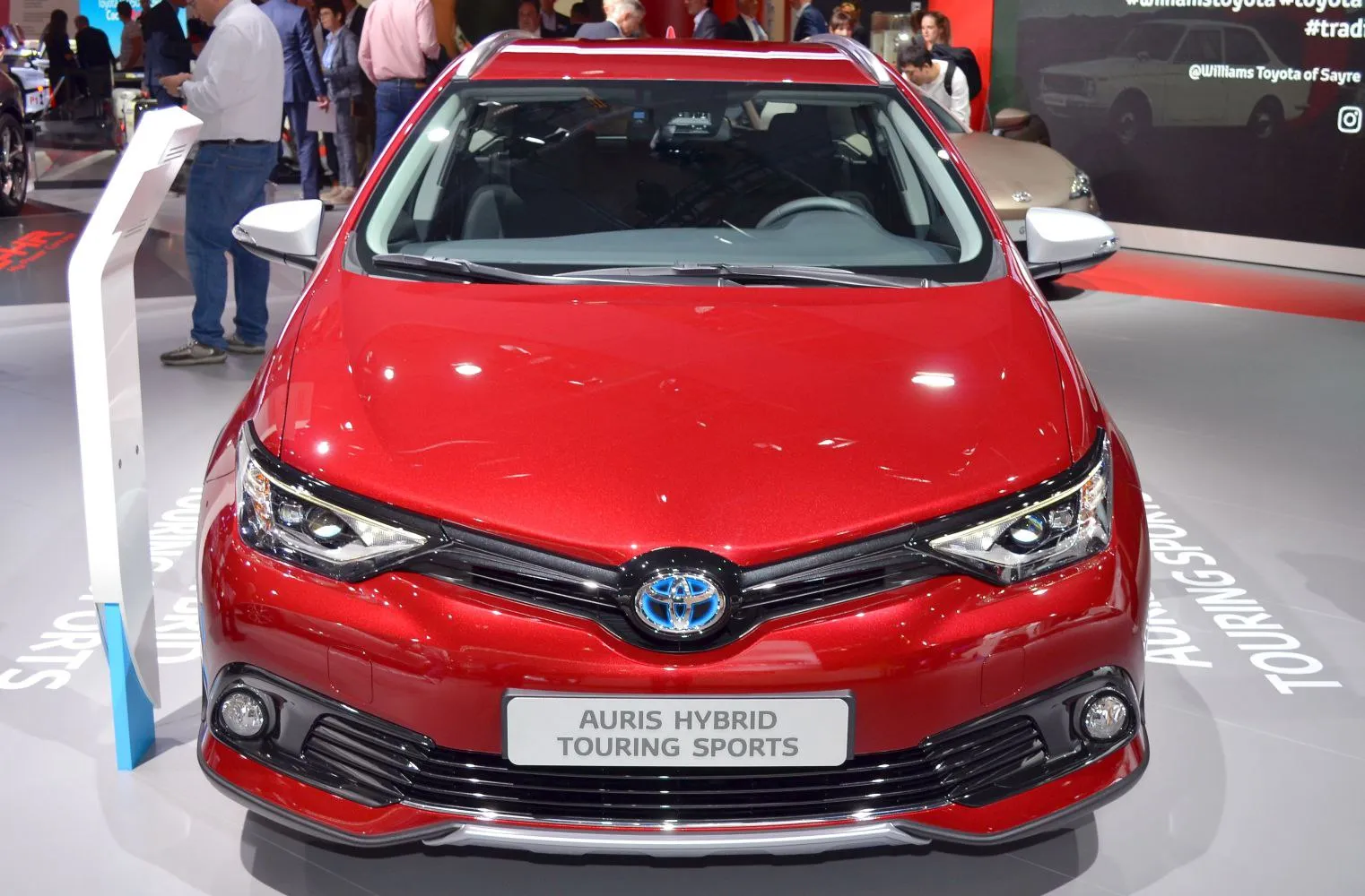Toyota Auris II Touring Sports (facelift 2015)