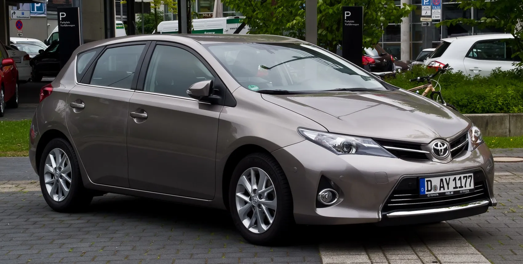 Toyota Auris II