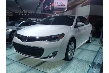 Toyota Avalon IV