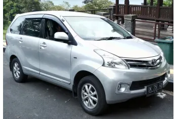 Toyota Avanza II
