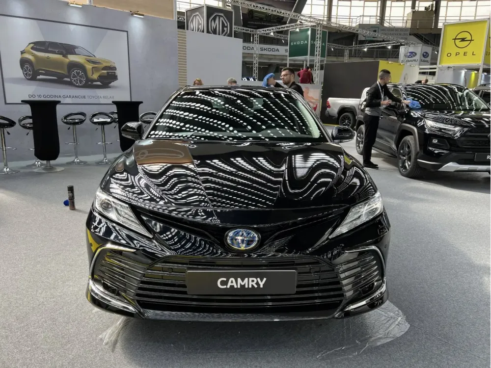 Toyota Camry VIII (XV70, facelift 2020)
