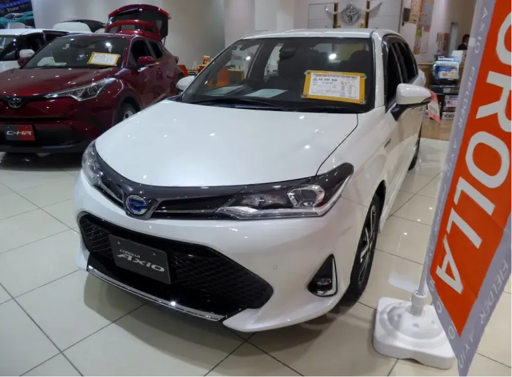 Toyota Corolla Axio XI (facelift 2017)