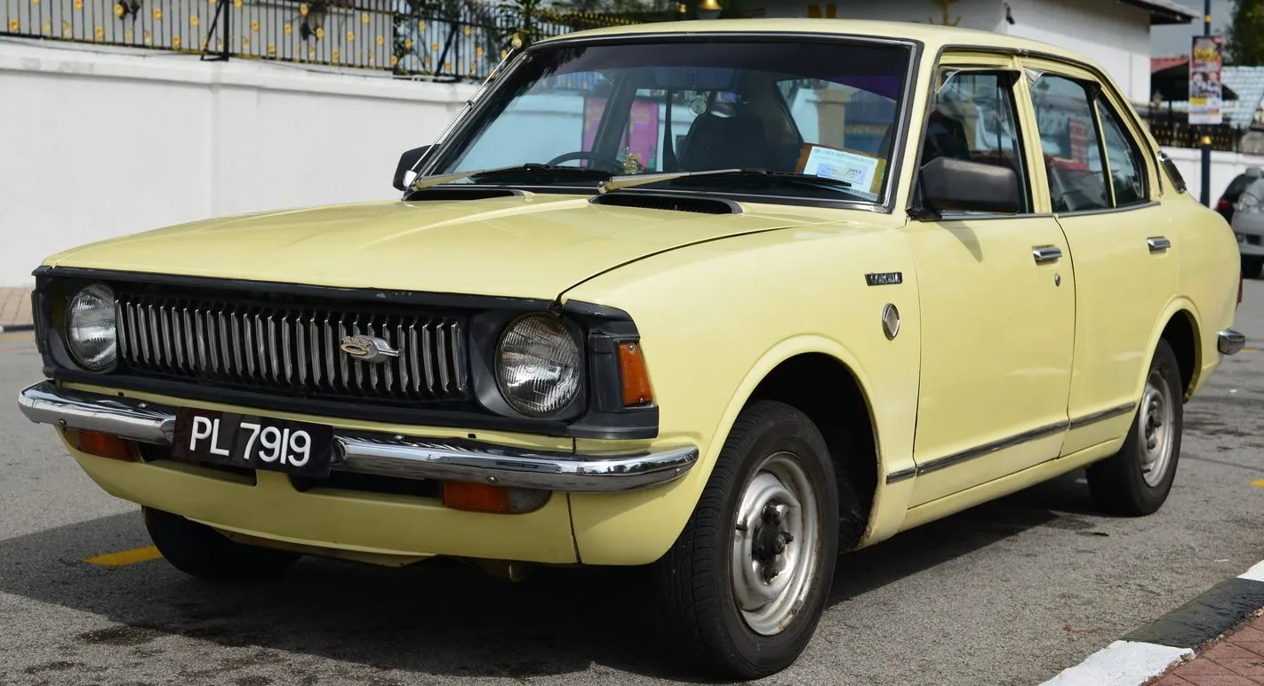 Image for Toyota Corolla II 4-door sedan (E20)