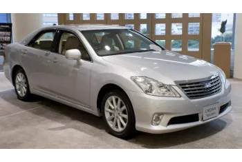 Toyota Crown XIII Royal (S200, facelift 2010)