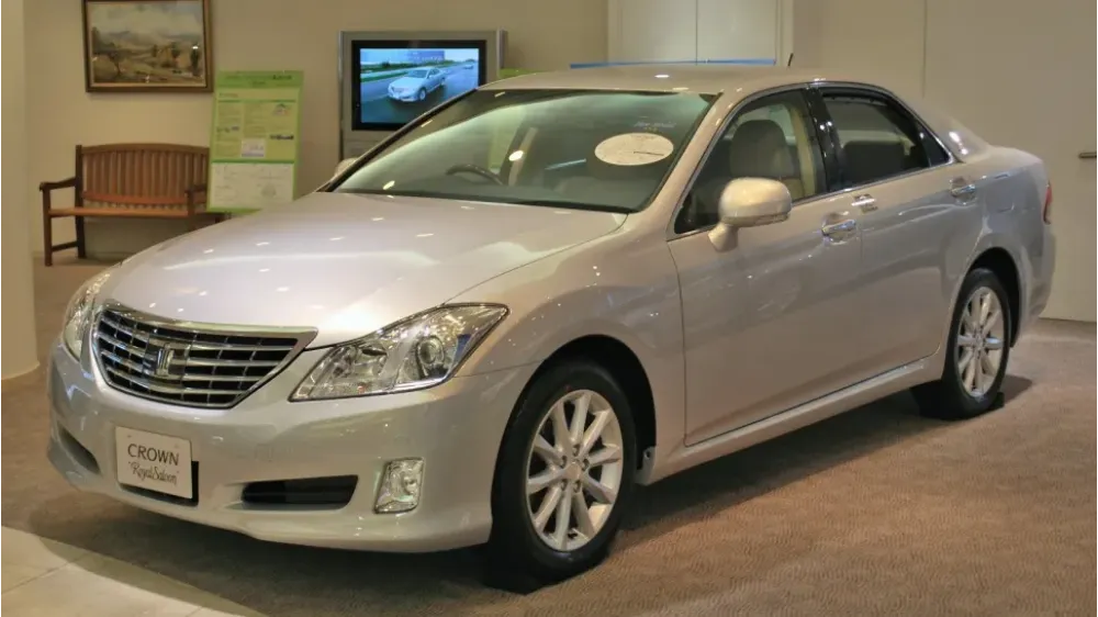 Toyota Crown XIII Royal (S200)