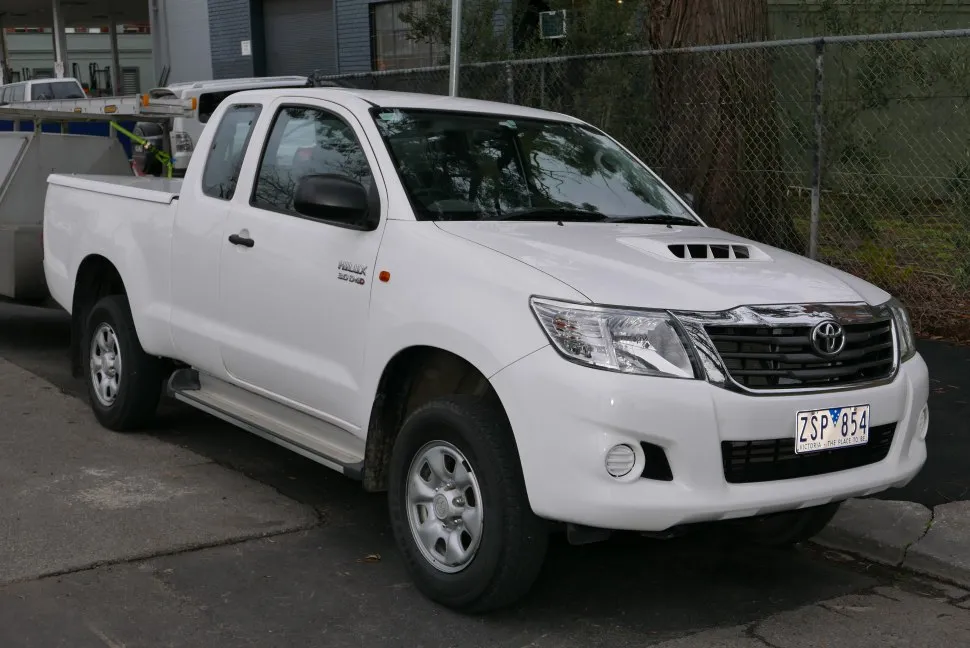 Toyota Hilux Extra Cab VII (facelift 2011)