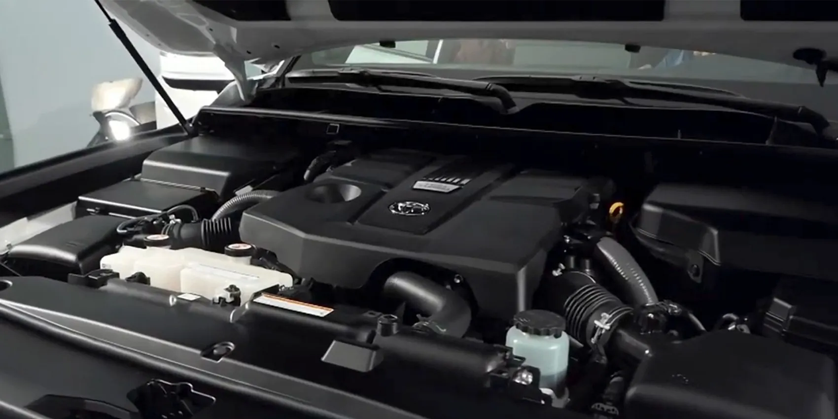 Image for Toyota Land Cruiser J300