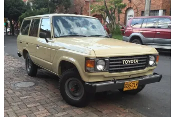 Toyota Land Cruiser (J60) Wagon