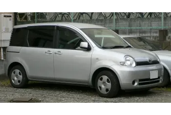 Toyota Sienta I