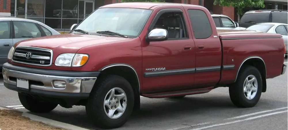 Toyota Tundra I