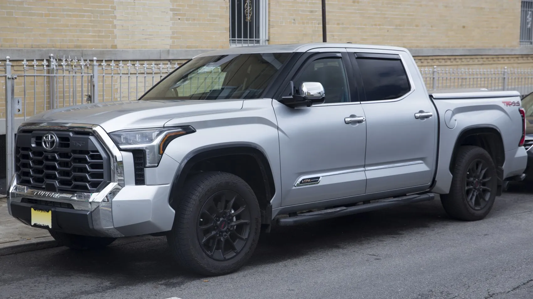 Image for Toyota Tundra III CrewMax Short Bed
