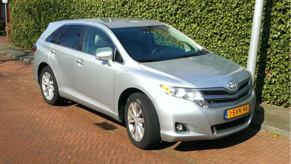 Toyota Venza I (AV10, facelift 2012)