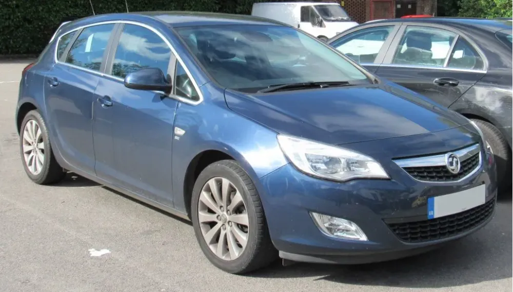 Vauxhall Astra Mk VI CC