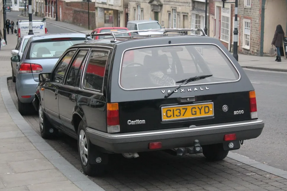 Vauxhall Carlton Mk II Estate (facelift 1982)