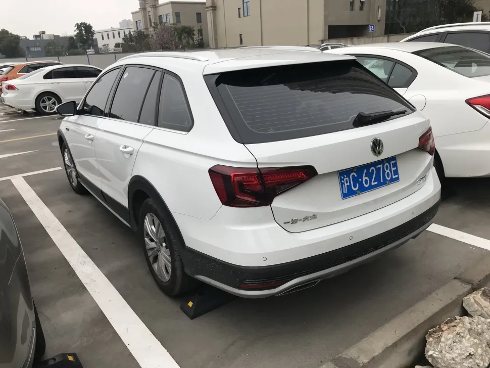 Image for Volkswagen Bora III C-Trek (China)