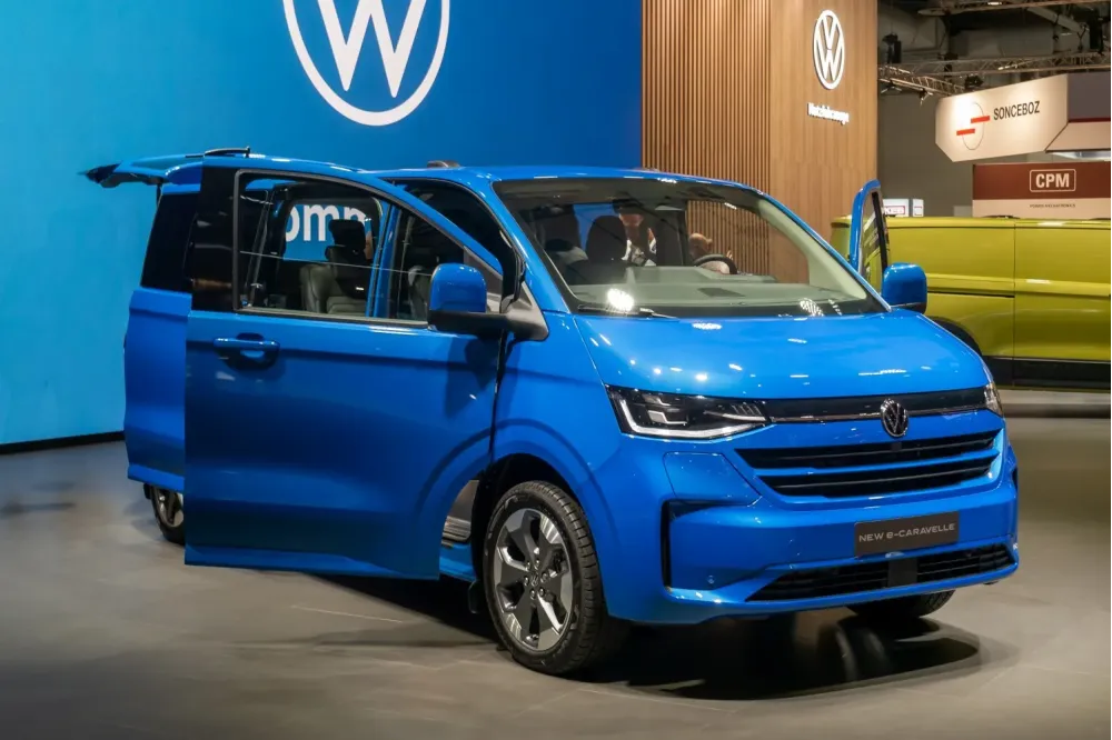 Volkswagen Caravelle (T7) Long