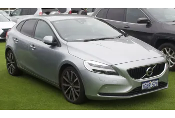 Volvo V40 facelift 2016