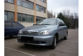 zaz sens sedan